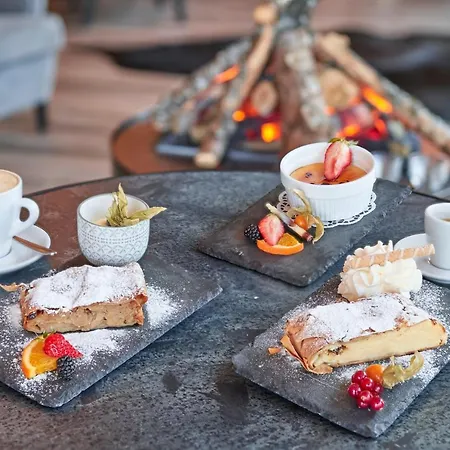 Himmelchalet - Alpencamping Lodge Nenzing