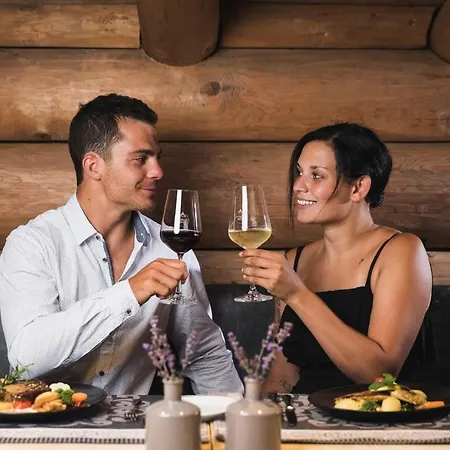 Himmelchalet - Alpencamping ロッジ *